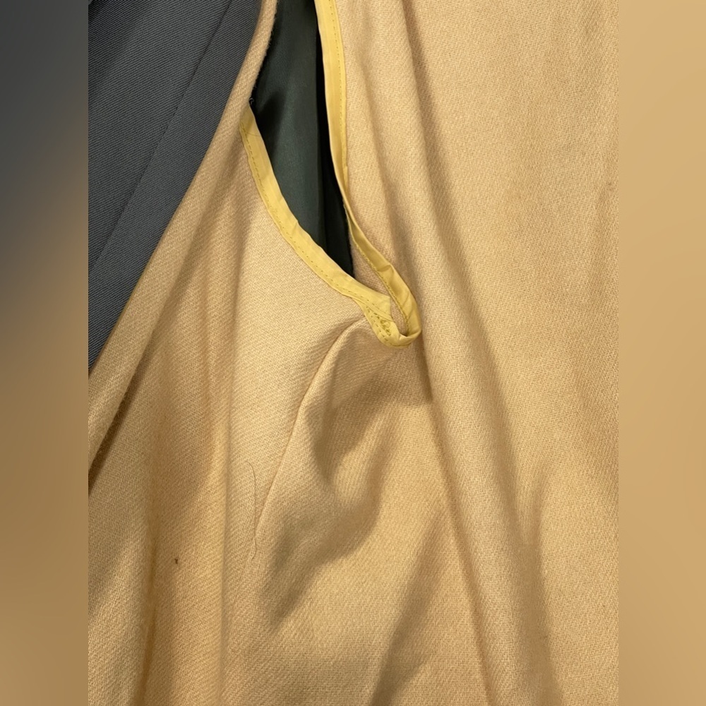 Jones New York Belted Trench Coat Vintage 1990s Made in the USA 100% Wool Lined - Picture 6 of 11